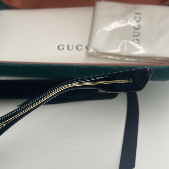 New Authentic Gucci Clear Photocromatic Cat Eye Ladies Sunglasses GG1083S 001 - Picture 14 of 17